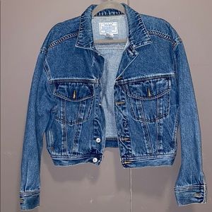 Cropped denim jacket!